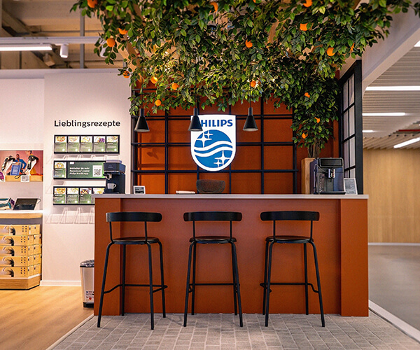 bold-ideas-come-true-philips-shop-in-shop-bar-interior-bgr