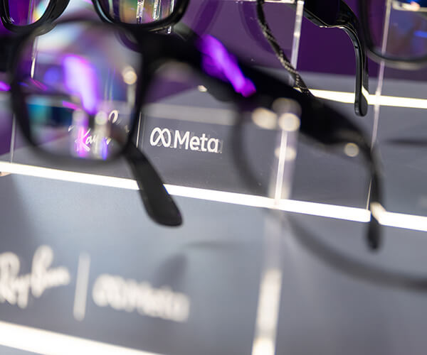 glasses-rayban-meta-display-detail-bgr