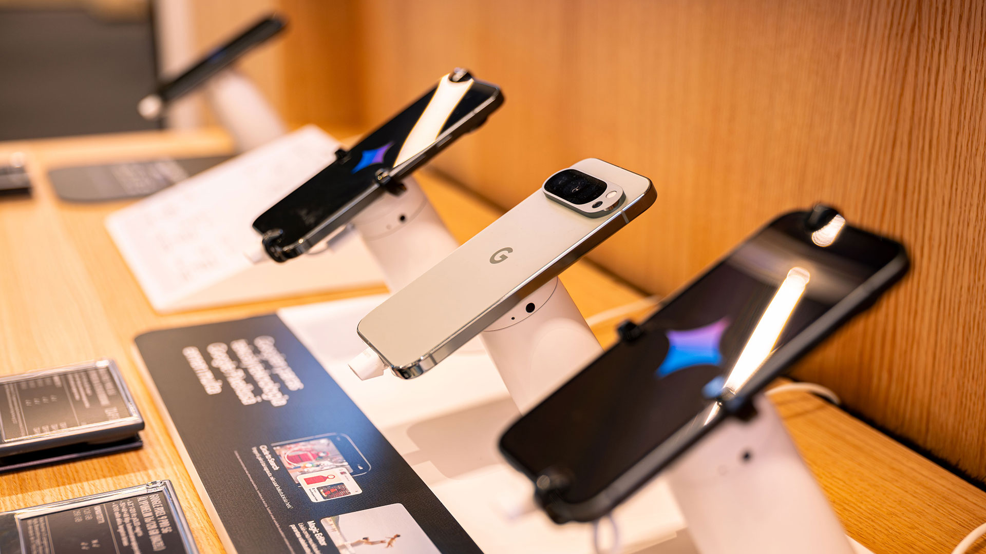 google-shop-in-shop-gallery-5