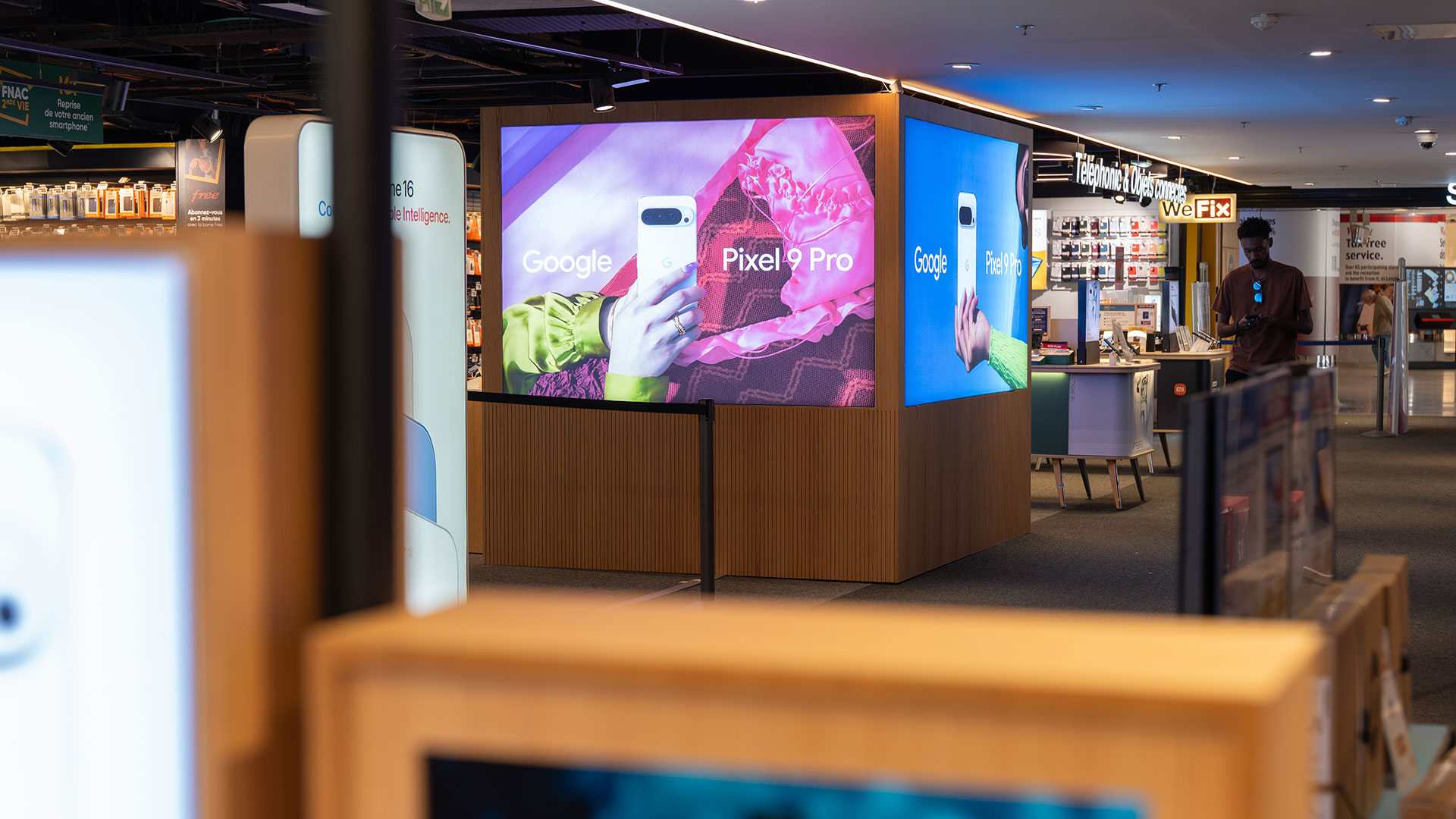 google-shop-in-shop-gallery-8